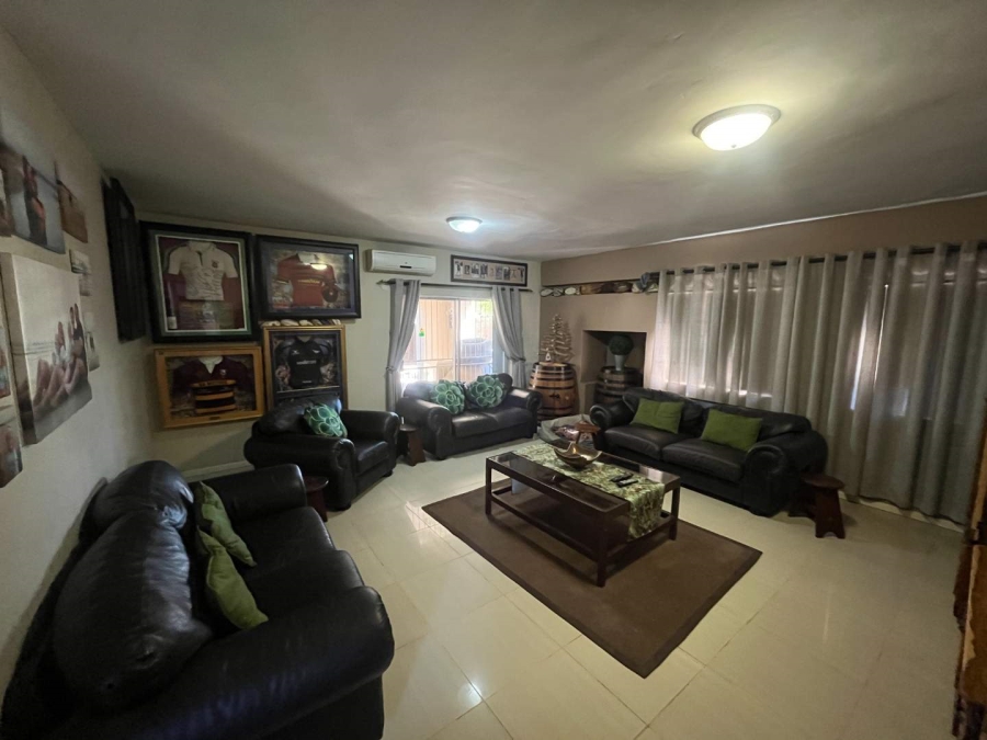 5 Bedroom Property for Sale in Blydeville Northern Cape